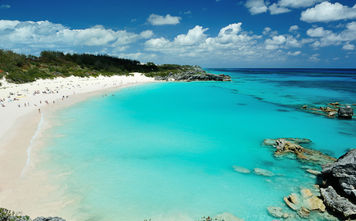 Pink beach in Bermuda islands (Photo via dimarik / iStock / Getty Images Plus)