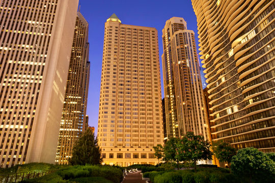 Exterior of the Fairmont Chicago, Millennium Park.