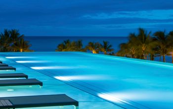 &#39;Alohilani Resort Waikiki Beach Pool